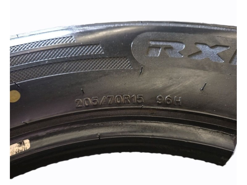 Recambio de neumaticos para » otros... sin categoria   referencia OEM IAM 2057015 205701596 2057015